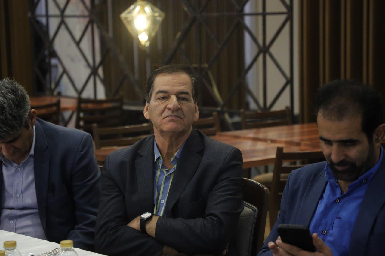 گزارش تصویری گردهمایی صمیمانه جمعی از پیشکسوتان اثرگذار در توسعه آمادگی جسمانی کشور (آذرماه ۱۴۰۴) 6